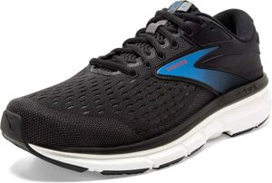 最适合宽脚 ：Brooks Dyad 11 跑鞋